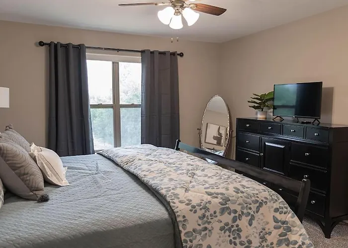Apartment Brand New 3 Bedroom!