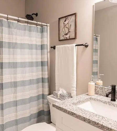 Brand New 3 Bedroom! Apartment