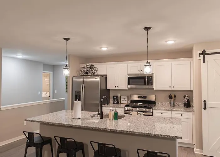 Apartment Brand New 3 Bedroom!